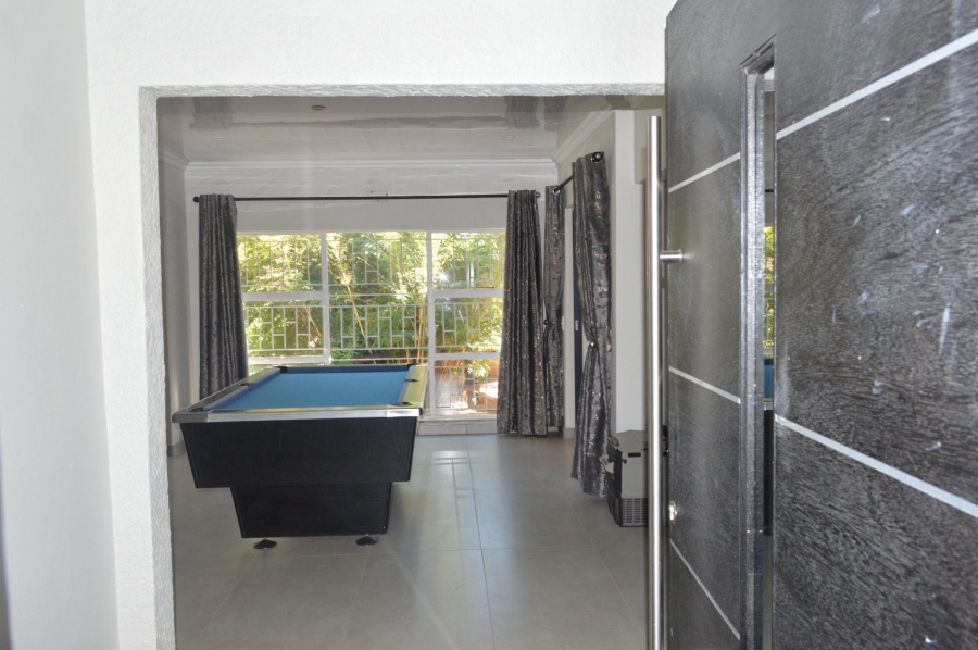 4 Bedroom Property for Sale in Flamwood North West